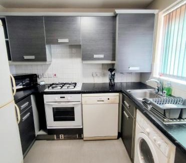Idle Apartment | High Rigg House Bradford - Luxury Accomodation with Private Parking
