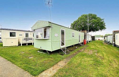 Clacton-on-Sea House | Highfield Grange, Orchards