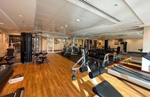 Jebel Ali Apartment | Higuest - Lake-view Studio in JLT