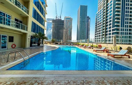 Jebel Ali Apartment | Higuest - Lake-view Studio in JLT