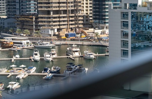 Dubai Marina Apartment | HiGuests - Studio One