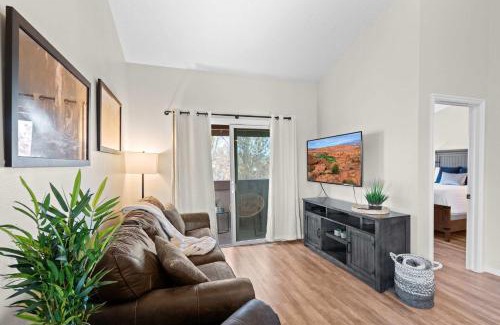 St. George House | Hikers Hideaway - Cozy Resort Condo with Pool & More
