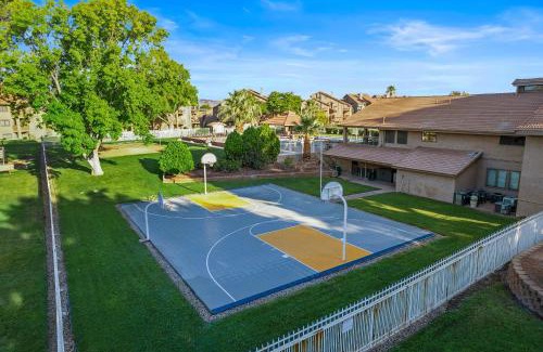 St. George House | Hikers Hideaway - Cozy Resort Condo with Pool & More
