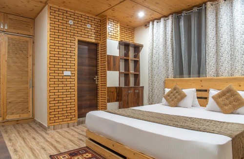 Kumarhatti Apartment | Hill View Apartments Kasauli