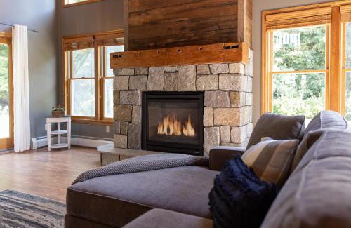 Johnsonville House | Hilltop Hideaway- 5 Minutes To Saratoga Lake