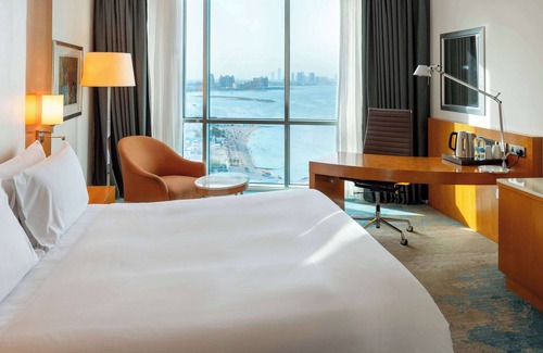Diplomatic Area Resort | Hilton Doha
