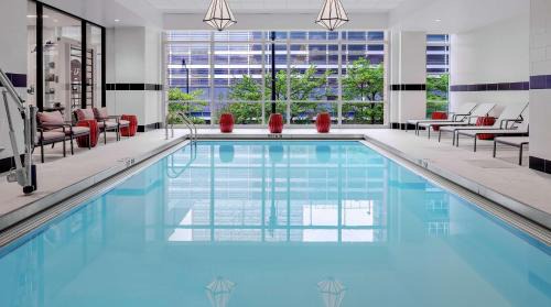Near South Side Hotel | Hilton Garden Inn Chicago McCormick Place