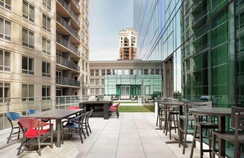 South Loop Hotel | Hilton Garden Inn Chicago Downtown South Loop