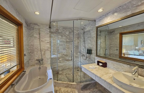 Hoan Kiem Hotel | Hilton Garden Inn Hanoi