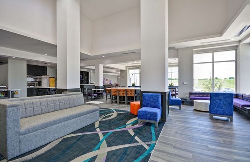 Broken Arrow Hotel | Hilton Garden Inn Tulsa-Broken Arrow