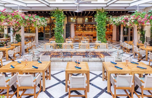 Downtown West Palm Beach Hotel | Hilton West Palm Beach