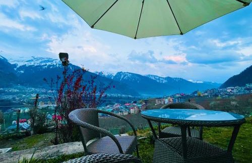 Gadherni Hotel | Himalayan Village Resort, Manali