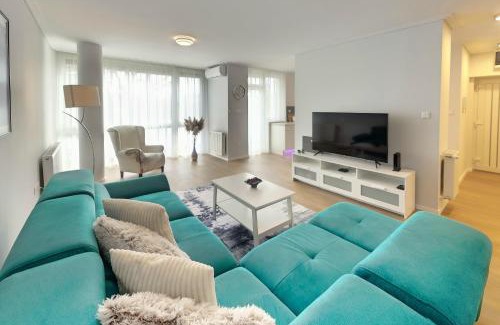 Szeged Apartment | Hip riverview Bestern