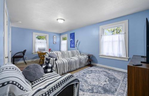 Fort Wayne Apartment | Historic 1 Bdr across from Lakeside Park
