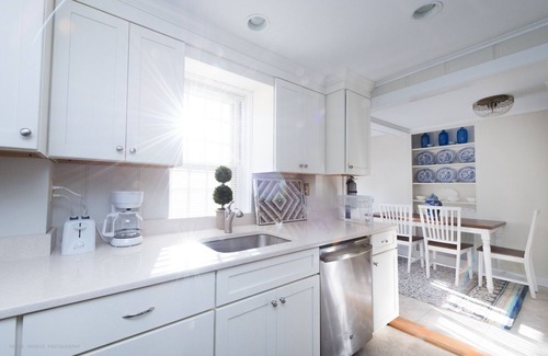 Historic Hill House | Historic 4-Bedroom Home in the Heart of Newport