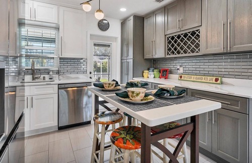 Punta Gorda Cottage | Historic Downtown Punta Gorda Cottage with Private Pool