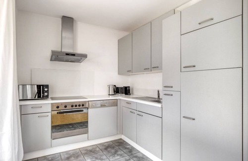 Stuwerviertel Apartment | Historic Leopoldstadt 2BR w/Elevator, nr Donau Island, by Blueground