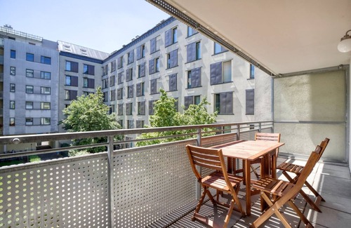 Stuwerviertel Apartment | Historic Leopoldstadt 2BR w/Elevator, nr Donau Island, by Blueground
