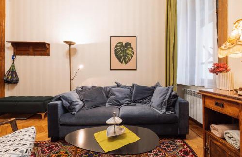Sololaki Apartment | Historical spirit Duplex Loft