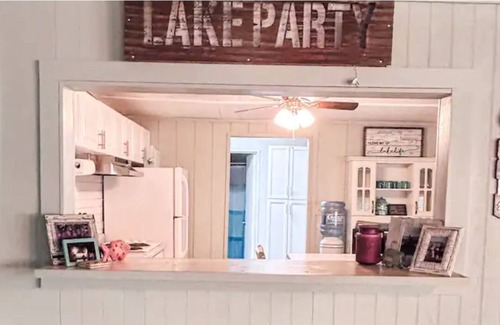 Palo Pinto County House | Hogs Bend Hideaway! Lake Front!