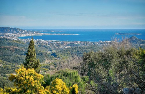 Les Adrets-de-l'Esterel House | Holiday house with private pool for 8 persons approx. 230 m² in Les Adrets-de-l'Estérel, Provence-Alpes-Côte d'Azur (Côte d'Azur)