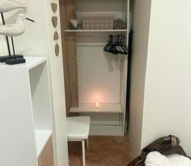 Baiona Old Town Apartment | Holibai, Ruliña , Single Private Ensuite,