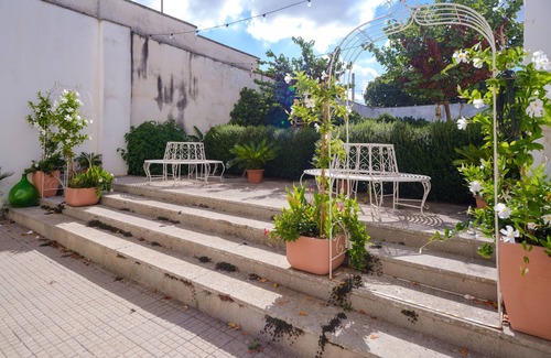San Donato di Lecce Apartment | Holiday Apartment 1 - Palazzo Costantini with Balcony, Shared Garden & Wi-Fi