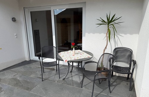 Oberharmersbach Apartment | Holiday Apartment Waldrose with Mountain View, Private Terrace and Wi-Fi