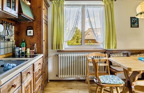 Hinterzarten Apartment | Holiday Apartment 'Loft' with Mountain View, Shared Garden, Balcony & Wi-Fi