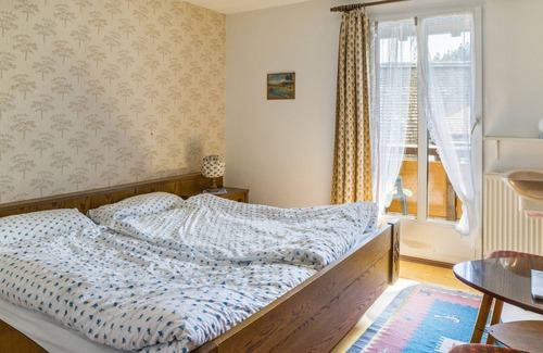Hinterzarten Apartment | Holiday Apartment 'Loft' with Mountain View, Shared Garden, Balcony & Wi-Fi