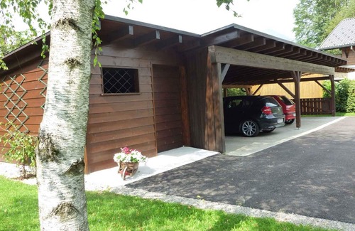 Strobl Apartment | Holiday apartment with balcony and barbecue in an idyllic location