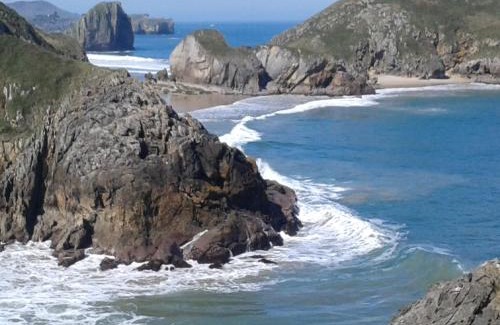 Villaverde de Pontones House | Holiday Home near Santander Beach, cleaning included