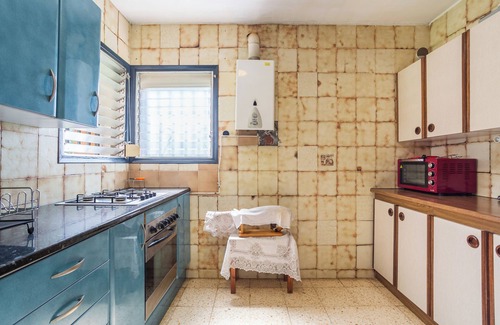 Mont Barbat House | Holiday Home 'Vila Maria - Entre Mar Y Montaña' with Private Pool and Wi-Fi