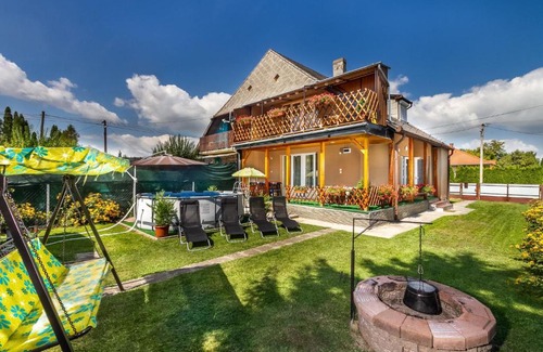 Balatonkeresztur House | Holiday Home Berek by Interhome