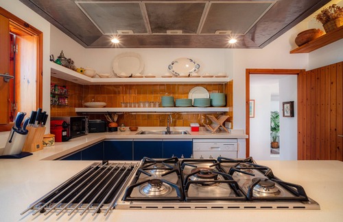 La Savina House | Holiday Home 'Can Tamarix' with Private Pool, Wi-Fi and Air Conditioning