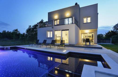 Marcana House | Holiday Home Dvori