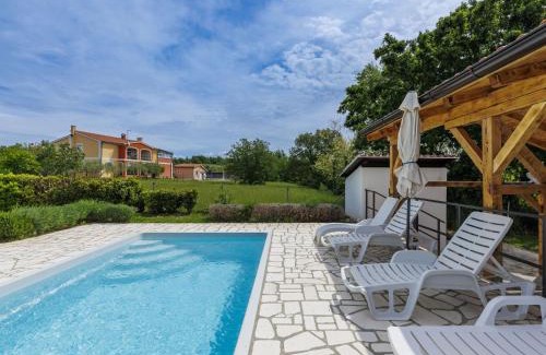 Nova Vas House | Holiday Home Ema by Interhome