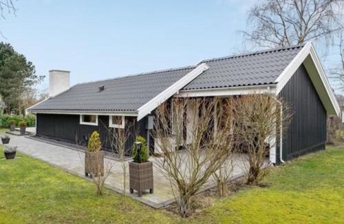 Udsholt House | Holiday Home Frithlef - 1-3km from the sea by Interhome