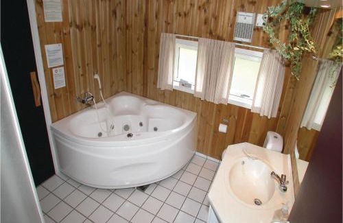 Grønninghoved Strand House | Holiday Home Hvedemarken Sjølund Vi