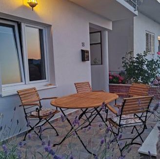 Slivno House | Holiday home Ilijaš with home gym