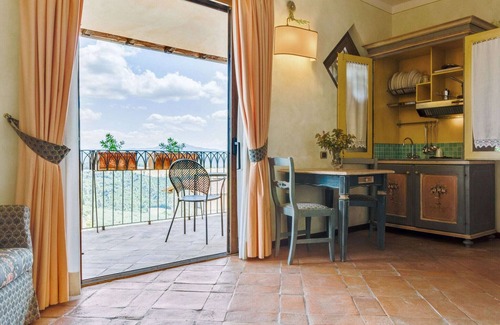 Canalicchio House | Holiday Home in Collazzone with Pool & Sauna