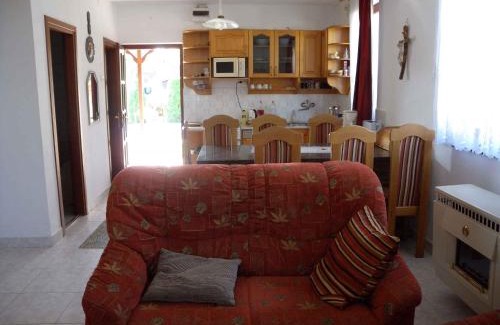 Balatonmariafurdo House | Holiday home in Balatonmariafürdo 19325