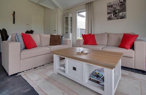 Kattendijke House | Holiday Home in Kattendijke near National Park
