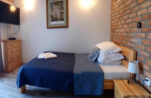 Kolczewo House | Holiday Home in Kolczewo with Lake Access