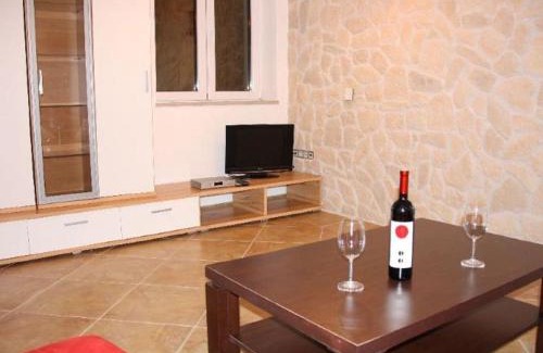 Novigrad House | Holiday Home in Novigrad with Private Pool