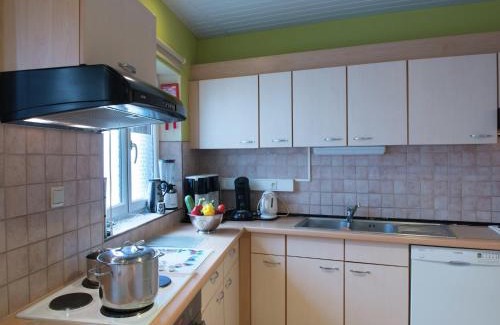 Walk House | Holiday Home in Waimes with Sauna & Bubble Bath