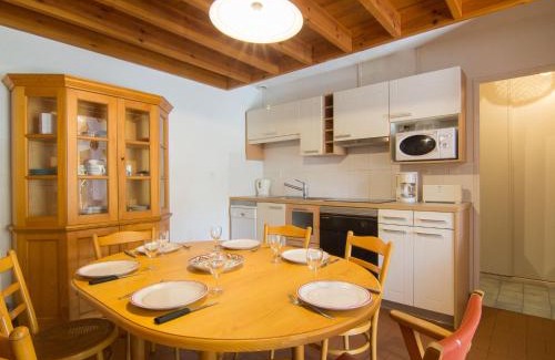 Le Penon House | Holiday Home Juncades by Interhome