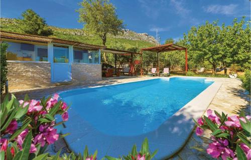 Kastel Kambelovac House | Holiday Home Kastel Kambelovac With Sea View I