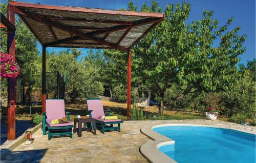 Kastel Kambelovac House | Holiday Home Kastel Kambelovac With Sea View I