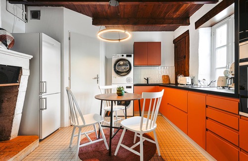 Nuaille d'Aunis House | Holiday Home "La Closerie de l'Écrevisse" with Private Whirlpool & Wi-Fi